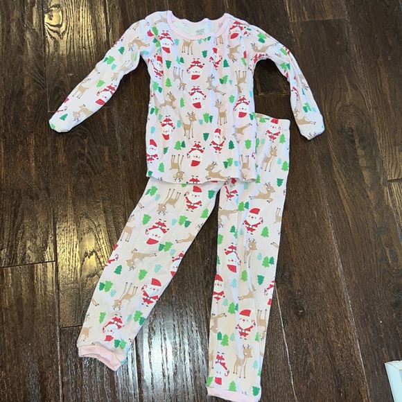 Girls XS 4/5 Christmas pajama bundle - Picture 8 of 9